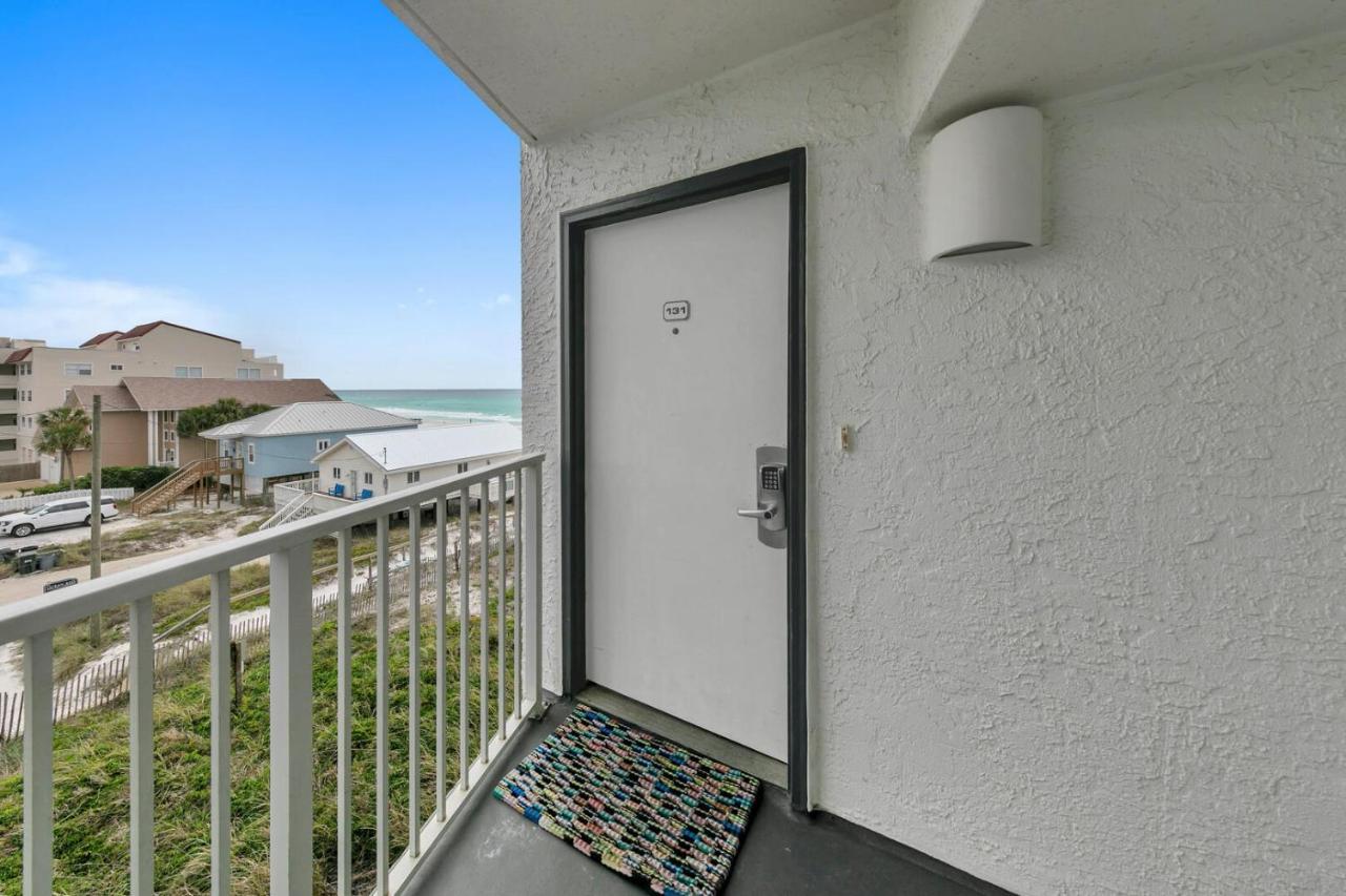 Mainsail 131 - Beachfront 2Br With Free Seasonal Beach Service Destin Kültér fotó